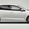 VW ポロ TSIハイライン（ピュアホワイト）