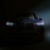 BMWの最上級SUV『X7』、市販モデルのティザーイメージ 画像