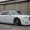 カスタム・オーディオマシン SpecialFeature!! CHRYSLER 300C（オーナー・小俣 煇さん）　by　カスタマイズファクトリーNACKS　前編
