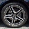 タイヤはダンロップ「SPORT MAXX RT2」。サイズは前245/40R19、後275/35R19。