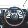 ホンダ フィット 新型（e:HEV LUXE）