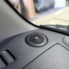 キッカーの中核モデルとして人気のKSS6704。トゥイーターはダッシュ上の純正位置にきれいにビルトインしてある。