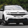 【シトロエン C5エアクロスSUV PHEV 新型試乗】コンフォートモード無しでもコンフォート…中村孝仁 画像