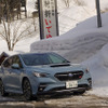 スバル レヴォーグ 1.8 STIスポーツのフロントビュー。