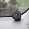 フロント2ウェイスピーカーを搭載したオーディオカーの一例（フォーカルデモカー）。