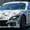フェラーリ最後のV12エンジン搭載車か？ 新型スーパーカーを初スクープ 画像