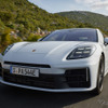 ポルシェ『パナメーラ』新型、新開発PHEVは544馬力…新グレードを欧州設定 画像