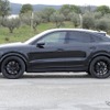 ポルシェ カイエンクーペ 内燃機関仕様の改良新型プロトタイプ