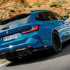 「ドイツのワゴン車ロック過ぎ」BMWのスーパーワゴン『M3 CSツーリング』登場に日本のファンも羨望の眼差し 画像