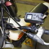 ゴールデンウィークを楽しむべく、モトクロスバイクに本機を固定してみた。