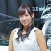 【東京モーターショー15】コンパニオン…メルセデスベンツ 画像