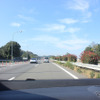 高速道路でも法定速度内では全く問題を感じさせない走り。轍も段差もしなやかにこなしてくれる