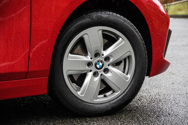 BMW 1シリーズ 新型(118i Play)