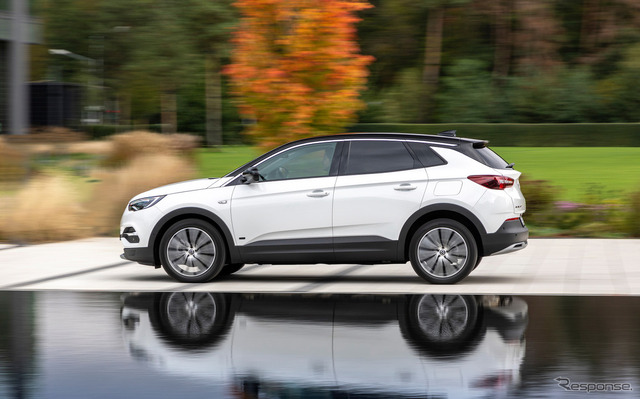 オペル・グランドランドX PHEV