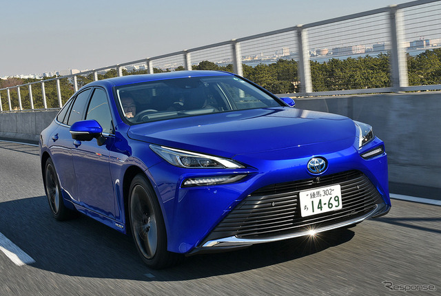 トヨタ MIRAI 新型(Z“Executive Package”)