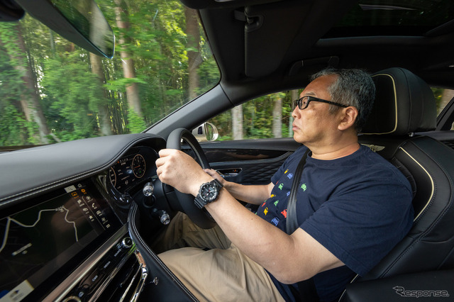 ベントレー フライングスパーV8を試乗する渡辺敏史