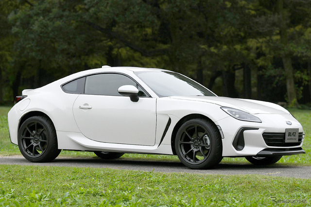 BRZ × RAYS VOLKRACING NE24　推奨サイズ：18×9.0J Inset43 5H-100／カラー：マットガンブラック／タイヤサイズ：225/35R18