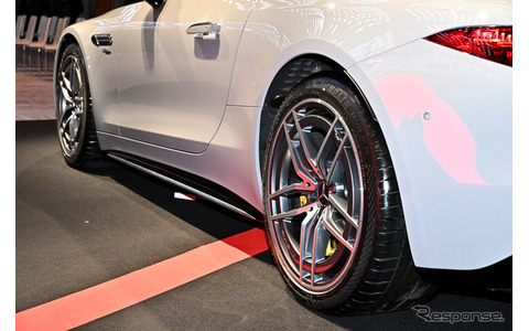 メルセデスAMG SL43