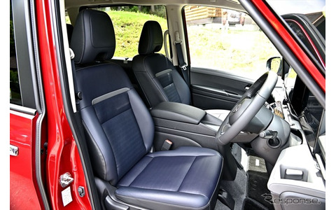 日産 セレナ e-POWER LUXION