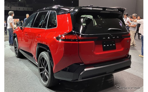 トヨタ RAV4 新型（GR SPORT）