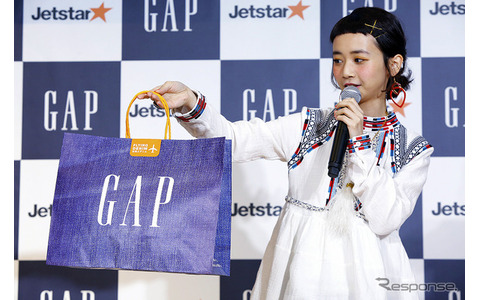 三戸なつめが登場したGap×ジェットスター「#空飛ぶデニム」イベント（東京・銀座、2月18日）