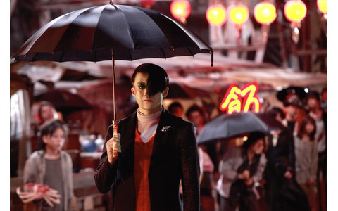 小栗旬／『テラフォーマーズ』　(C)貴家悠・橘賢一／集英社　(C)2016 映画「テラフォーマーズ」製作委員会