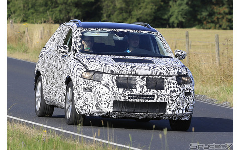 フォルクスワーゲン VW T-クロス ポロ　スクープ写真