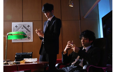 『闇金ドッグス5』 (C)2016「闇金ドッグス4＆5」製作委員会